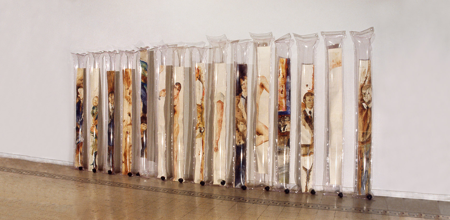 Installazione con PVC e pitture su carta, 1998 - Artista Franco Nuti